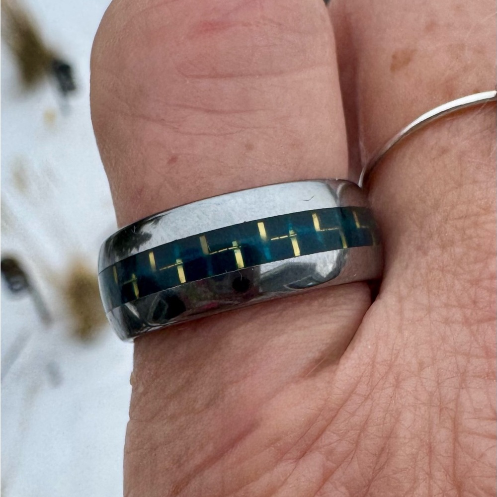 Men’s Tungsten Carbide Wedding Band Ring - Picture 4 of 7